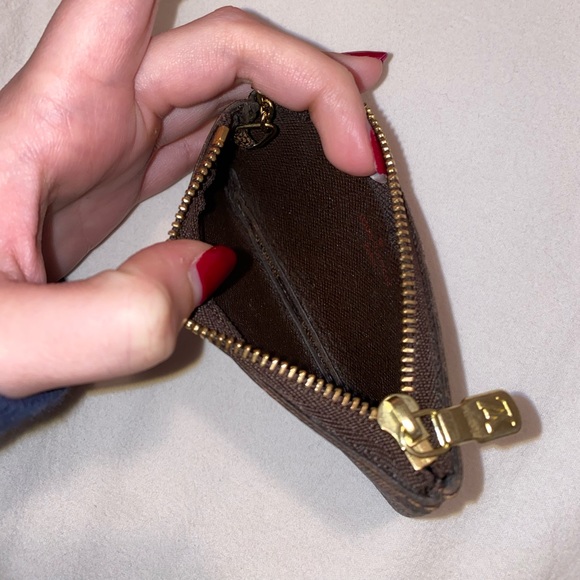 Louis Vuitton Card Holder - Picture 3 of 6